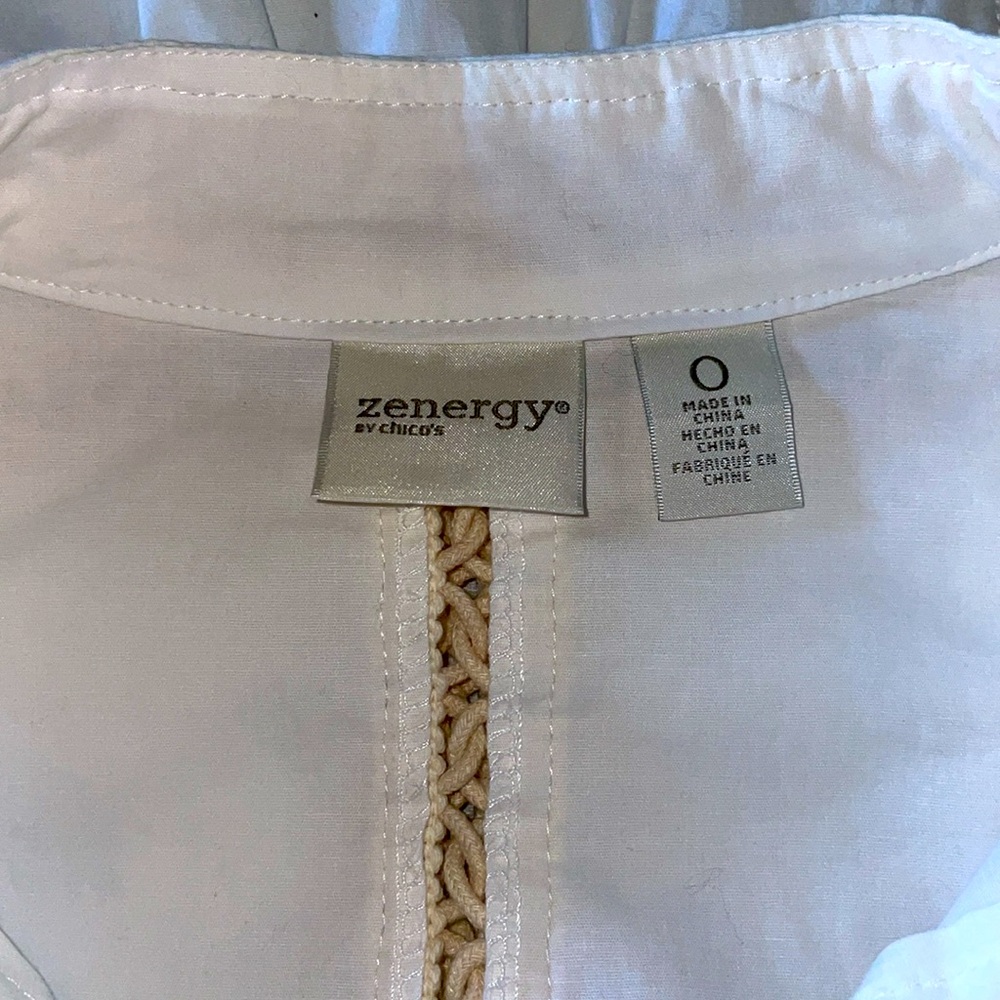 ZENERGY by Chico’s.  White Zip-Up Jacket with Lace Trim.  Size 0. - Picture 4 of 6